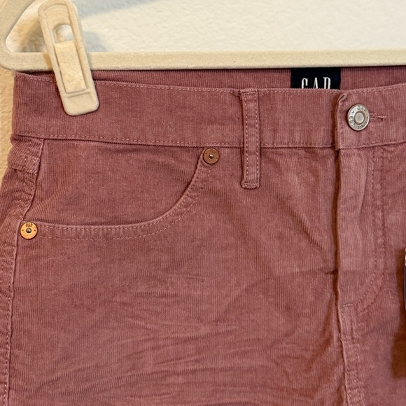 GAP Corduroy Cut Off Jean Shorts in Nostalgia Rose NWT- Size 4 - Picture 3 of 6